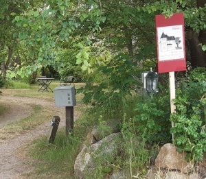 Schild im Sm&auml;swai