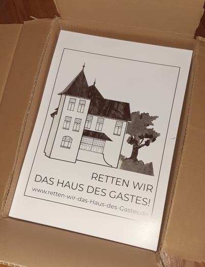 Ganz viele Plakate im A3 Format.